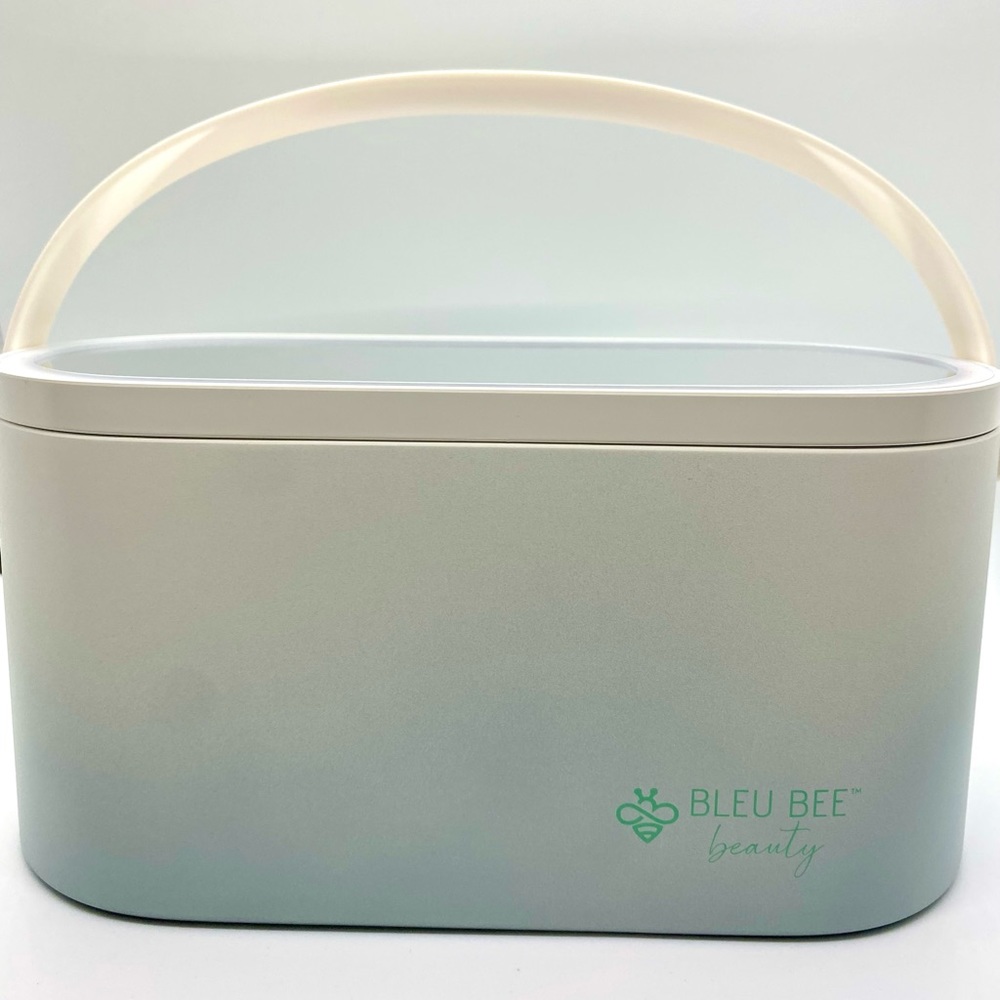 Buy One, Get One Free! NEW - MAKEUP CASE ORGANIZER | TRAVEL BOX LED MIRROR